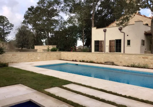 imageye___-_imgi_10_villa-contry-club-texas-exterior-cuellar-stone