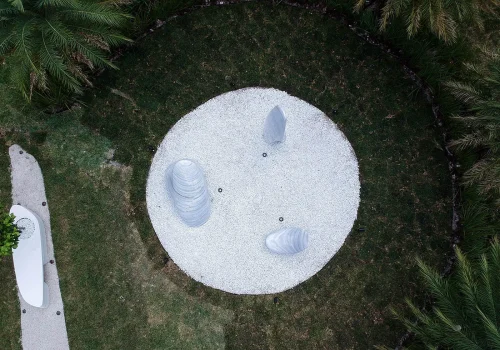 imageye___-_imgi_15_speed-forms-in-the-garden-pininfarina-cuellar-stone15