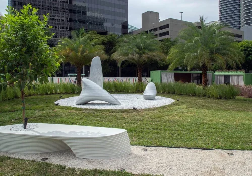 imageye___-_imgi_16_speed-forms-in-the-garden-pininfarina-cuellar-stone12